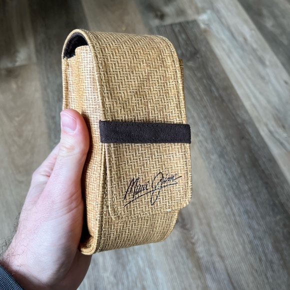 Authentic Maui Jim’s Palms with case - Picture 2 of 6